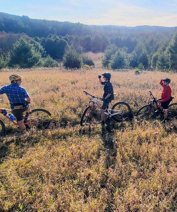 Bikers at kickapoo valley reserve cropped
